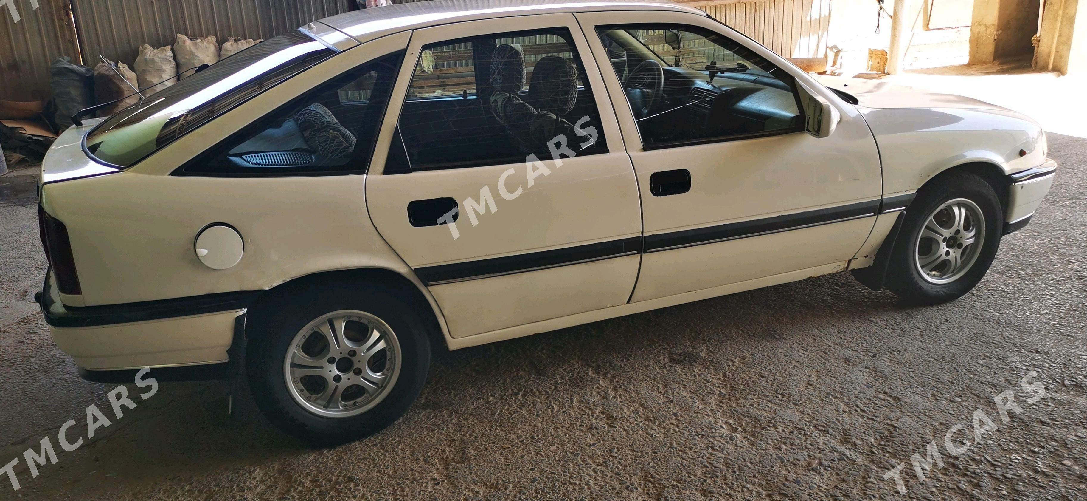 Opel Vectra 1992 - 22 000 TMT - Мургап - img 2