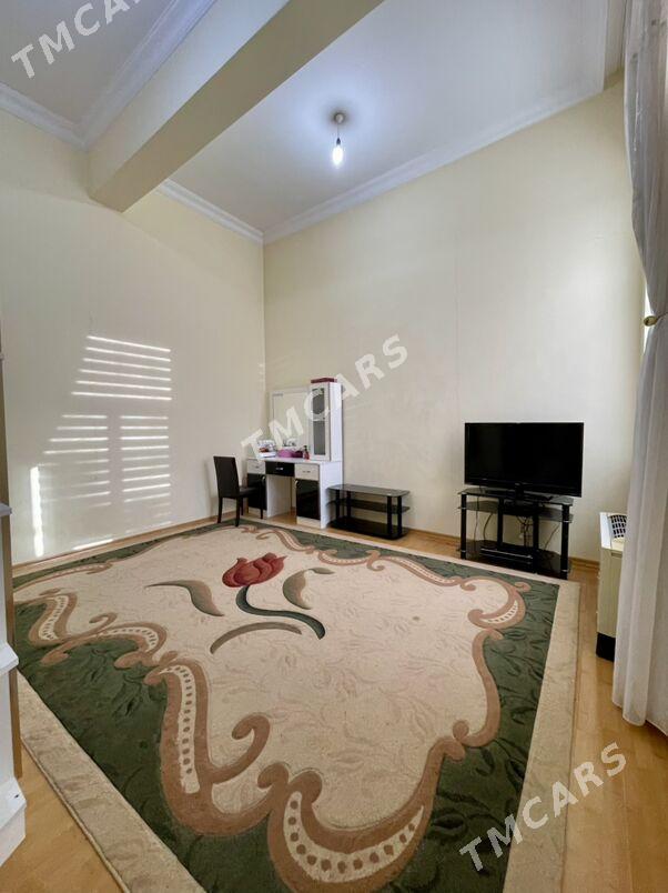 Ататурк 2 х ком площад 120 м2 - Улица Ататурка - img 9