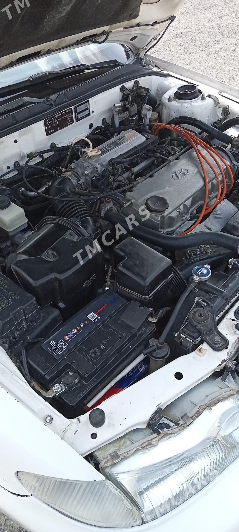 Hyundai Sonata 1999 - 60 000 TMT - Гызыларбат - img 4