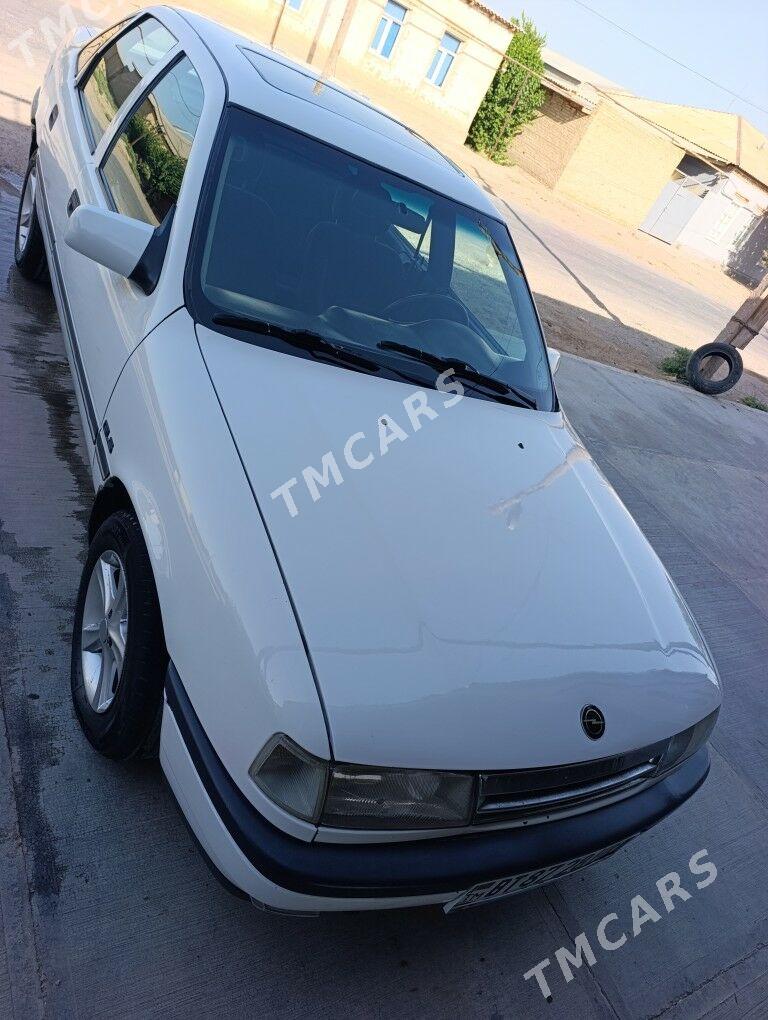 Opel Vectra 1991 - 40 000 TMT - Baýramaly - img 2