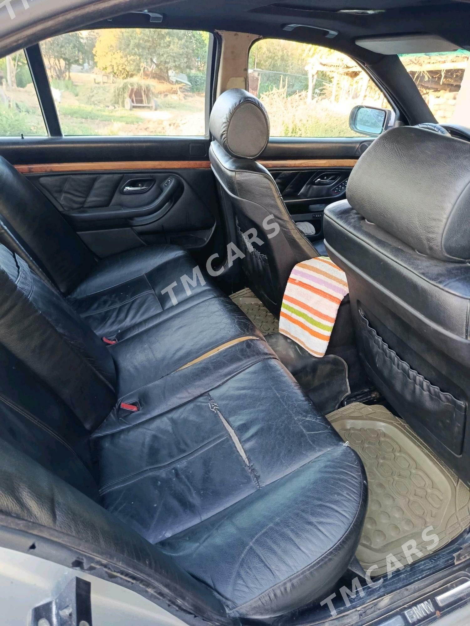 BMW E39 2002 - 120 000 TMT - Чарджоу - img 5