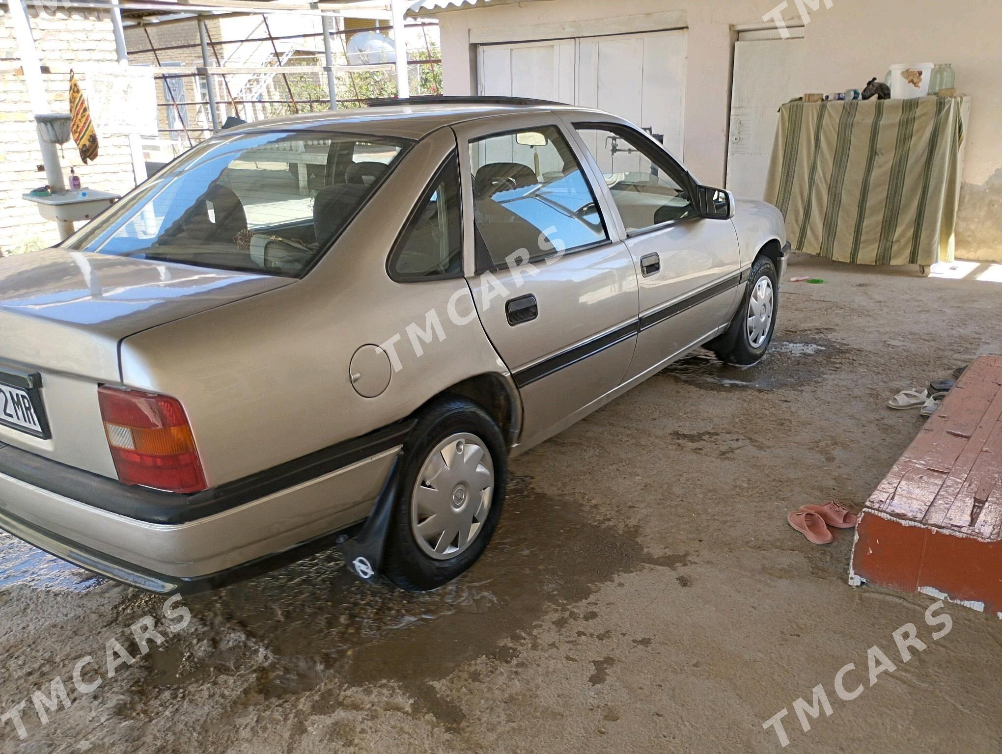 Opel Vectra 1992 - 38 000 TMT - Мары - img 5