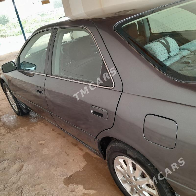 Toyota Camry 2000 - 130 000 TMT - Ходжамбаз - img 3