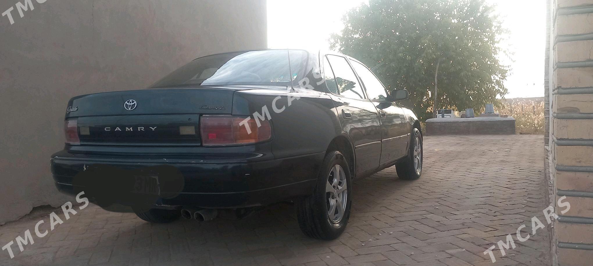 Toyota Camry 1992 - 80 000 TMT - Ýolöten - img 3