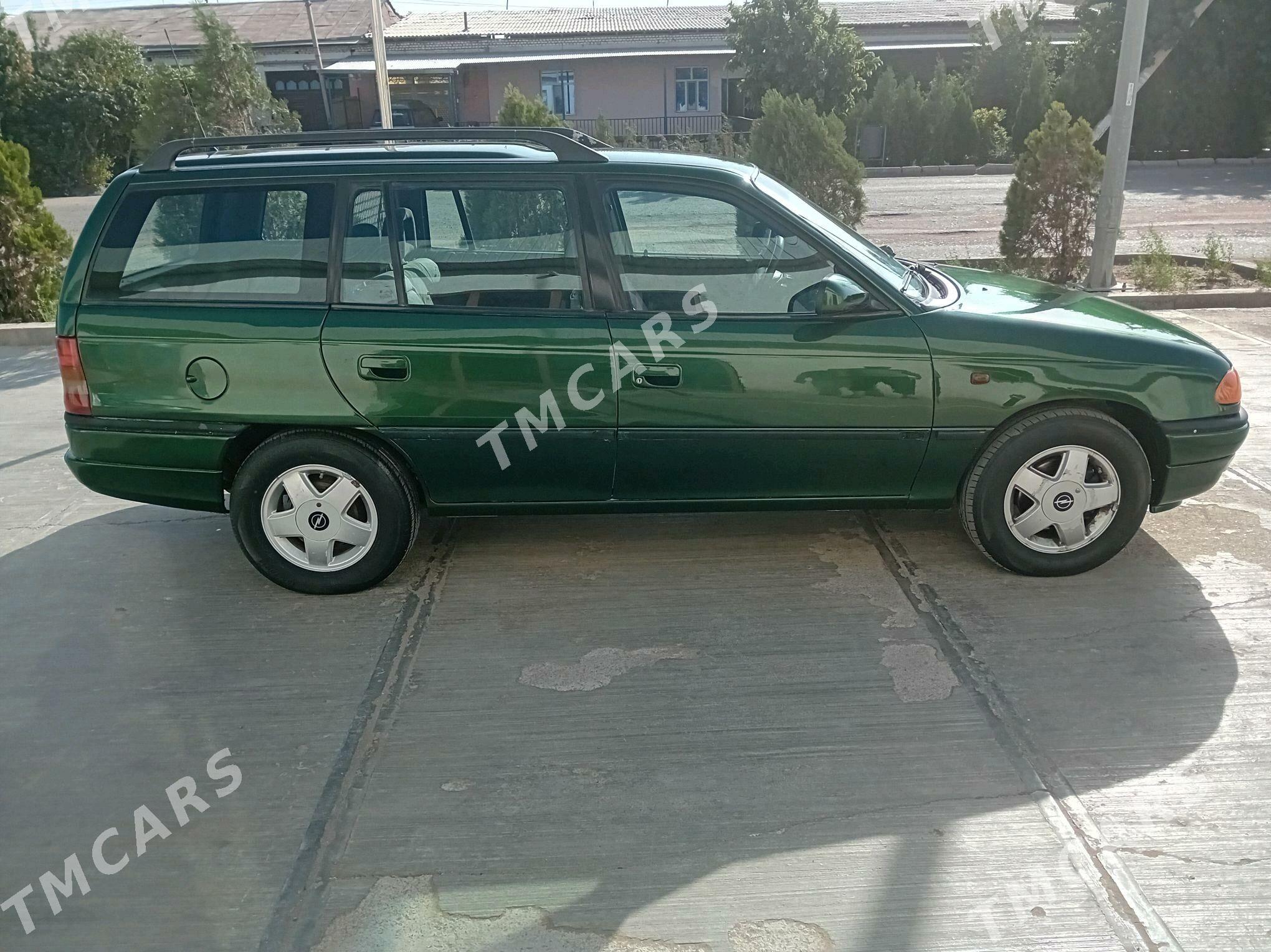 Opel Astra 1997 - 50 000 TMT - Дашогуз - img 6
