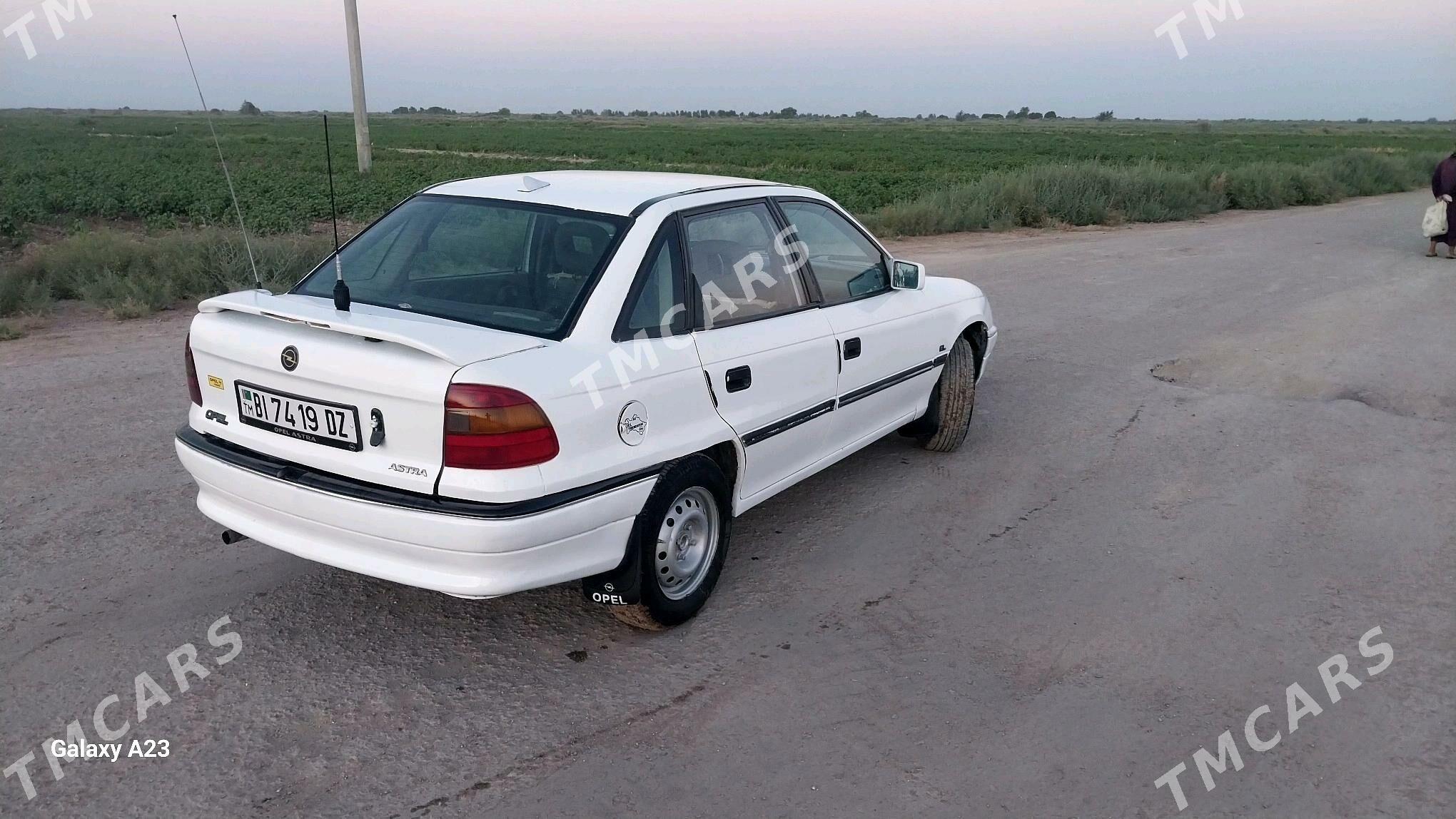 Opel Astra 1992 - 40 000 TMT - етр. Туркменбаши - img 3