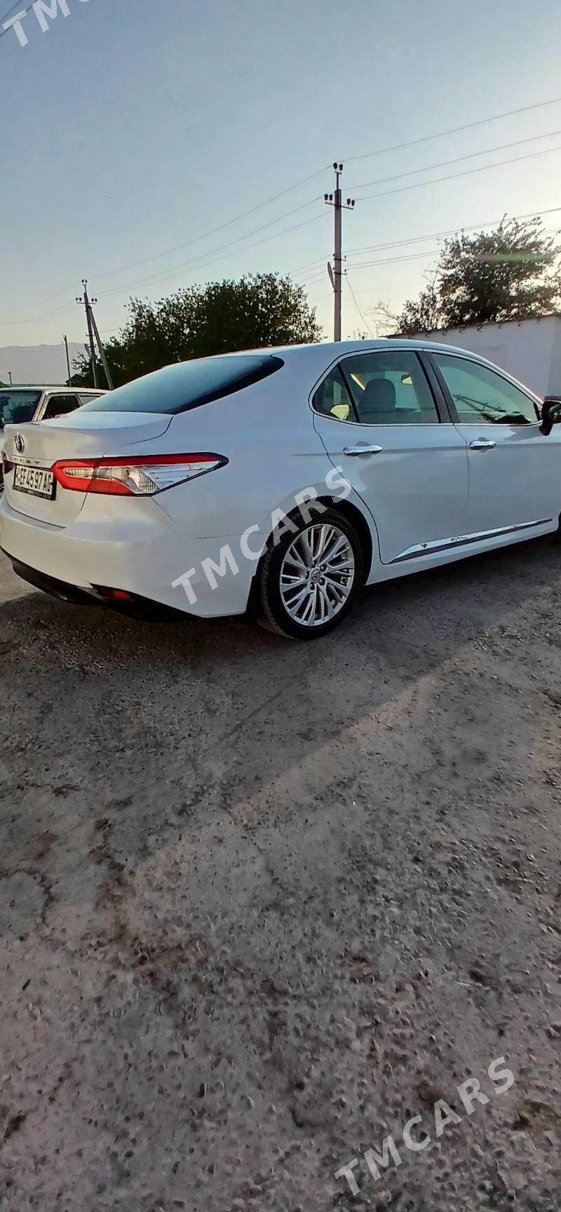 Toyota Camry Hybrid 2019 - 204 000 TMT - Aşgabat - img 2