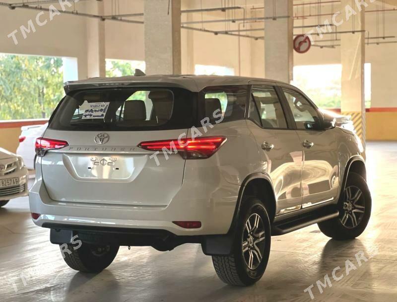 Toyota Fortuner 2024 - 644 000 TMT - Ашхабад - img 10