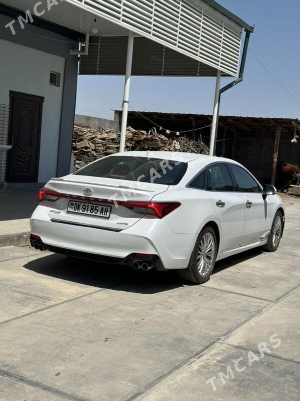 Toyota Avalon 2019 - 460 000 TMT - Анев - img 8
