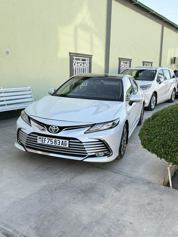 Toyota Camry 2022 - 595 000 TMT - Ашхабад - img 4