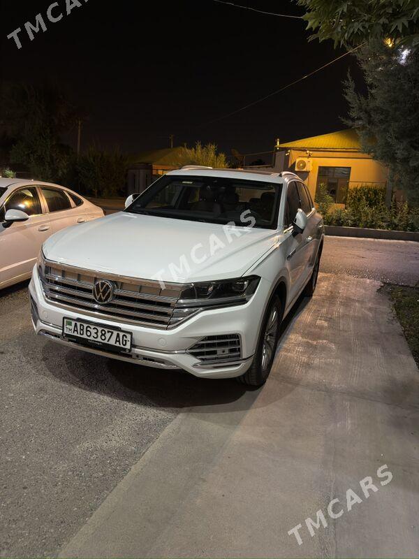 Volkswagen Touareg 2021 - 1 140 000 TMT - Aşgabat - img 2