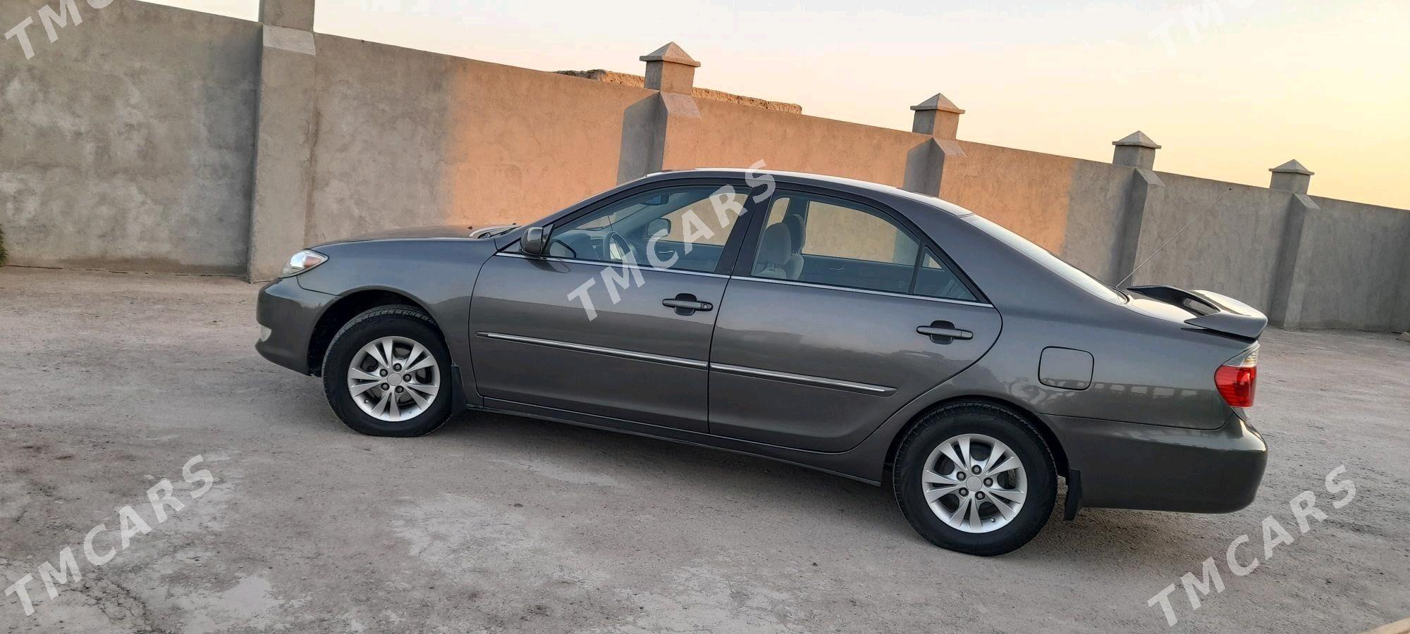 Toyota Camry 2006 - 159 000 TMT - Гурбансолтан Едже - img 4
