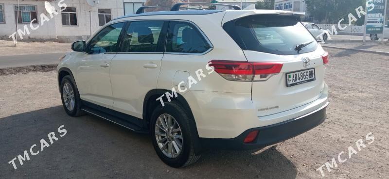 Toyota Highlander 2019 - 520 000 TMT - Туркменбаши - img 6