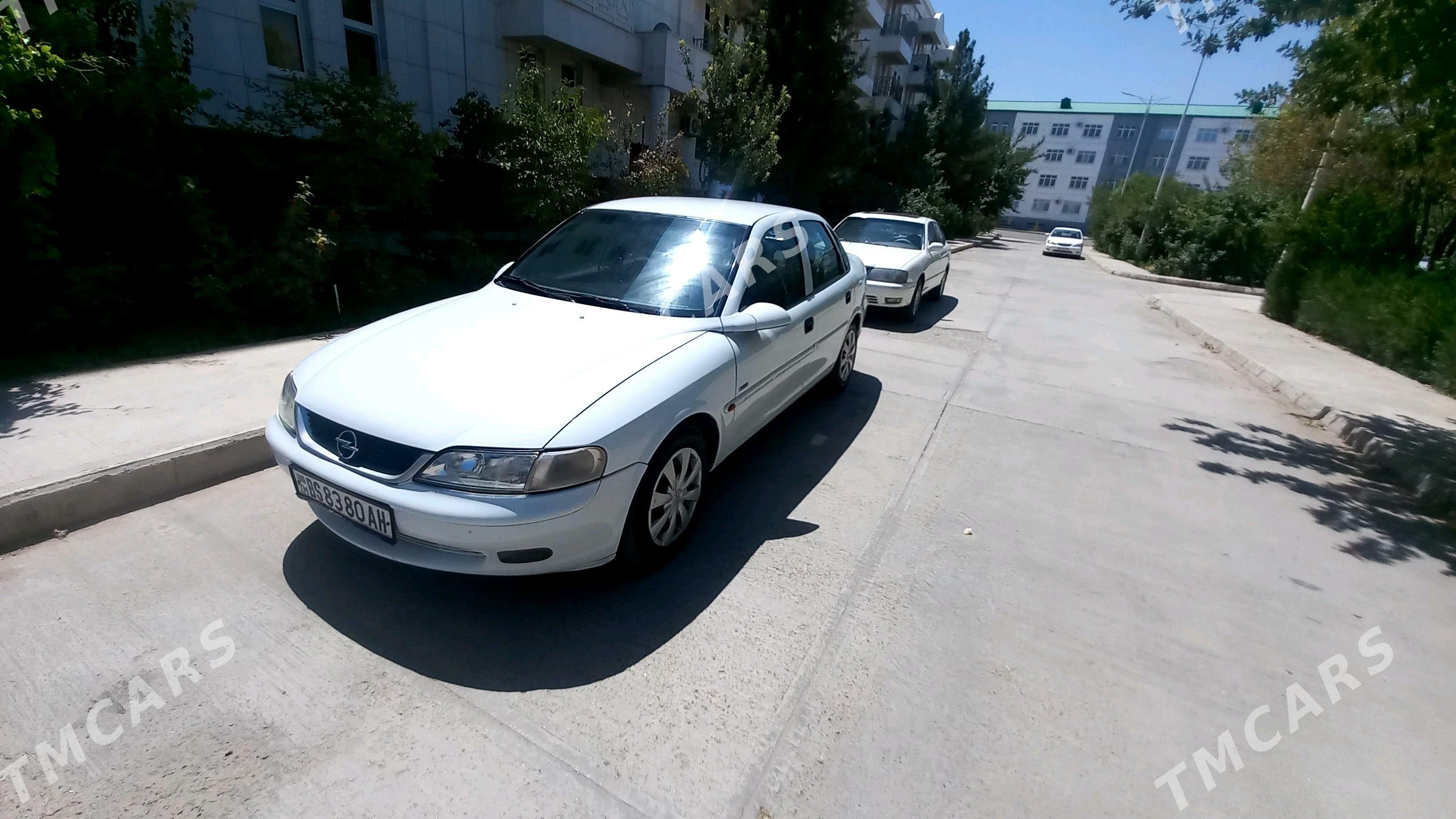 Opel Vectra 1998 - 65 000 TMT - Бахарден - img 3