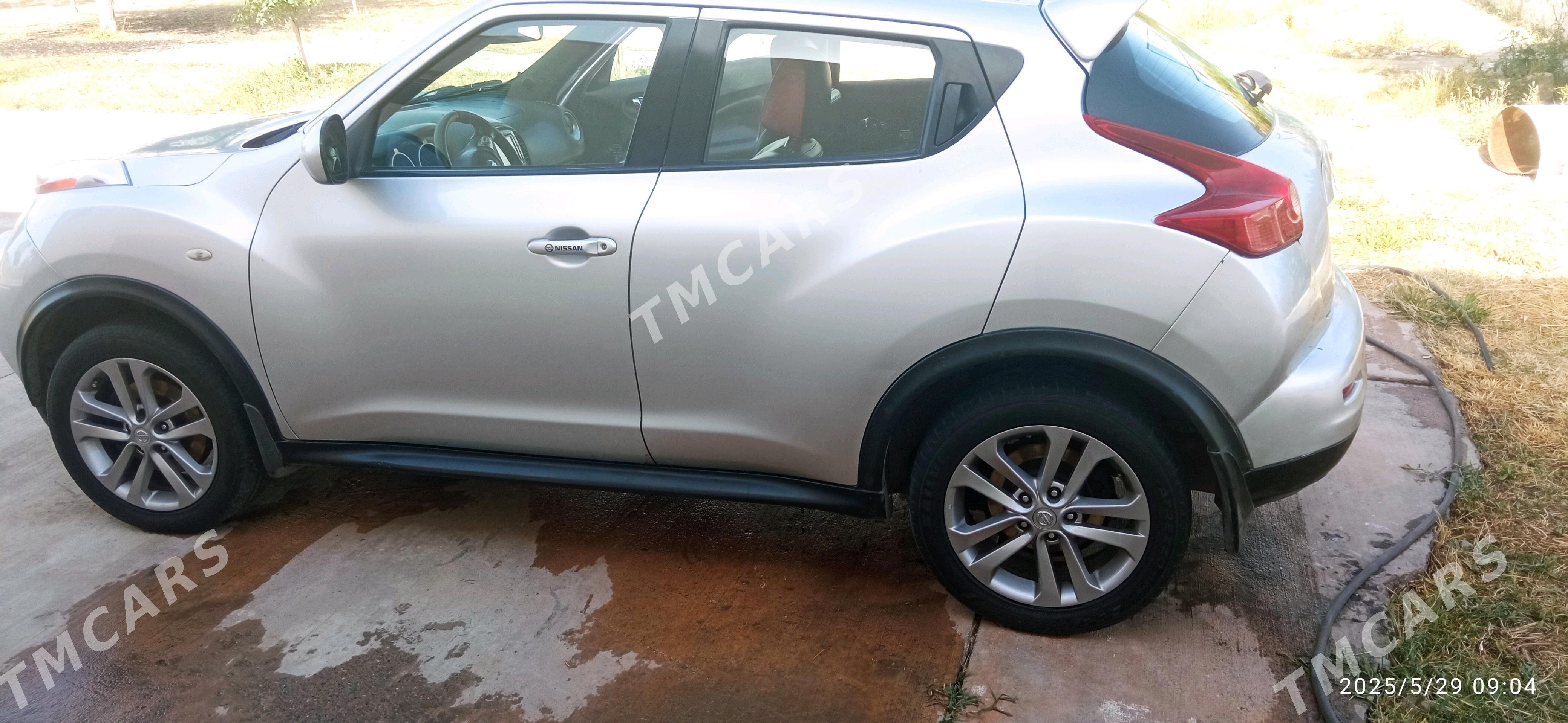 Nissan Versa 2010 - 140 000 TMT - Änew - img 2
