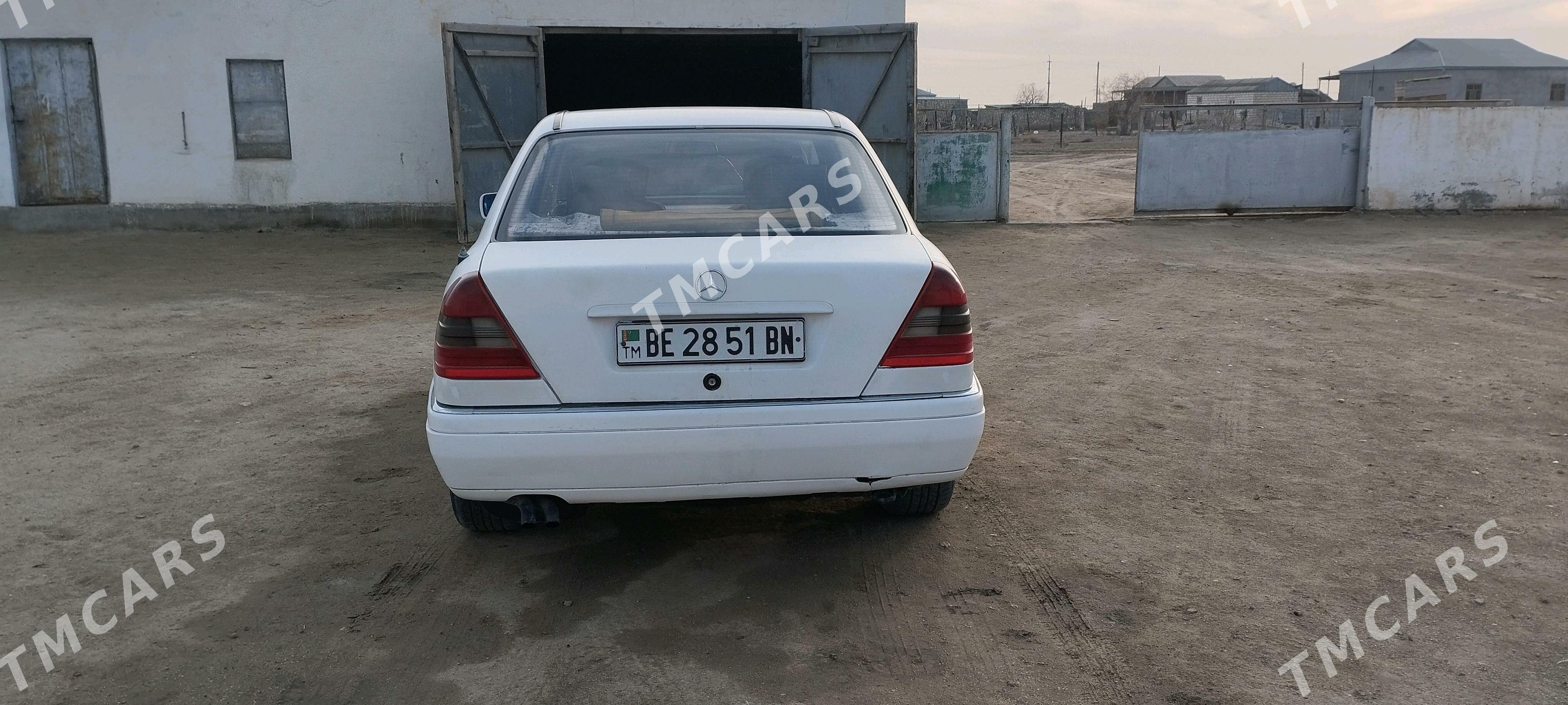 Mercedes-Benz A150 1996 - 50 000 TMT - Эсенгулы - img 2