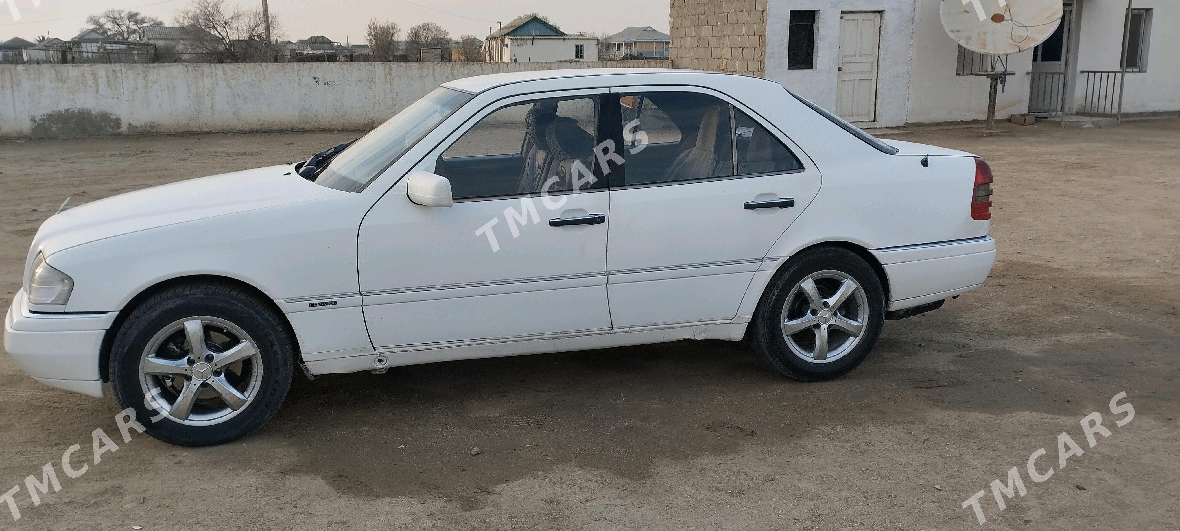 Mercedes-Benz A150 1996 - 50 000 TMT - Эсенгулы - img 4
