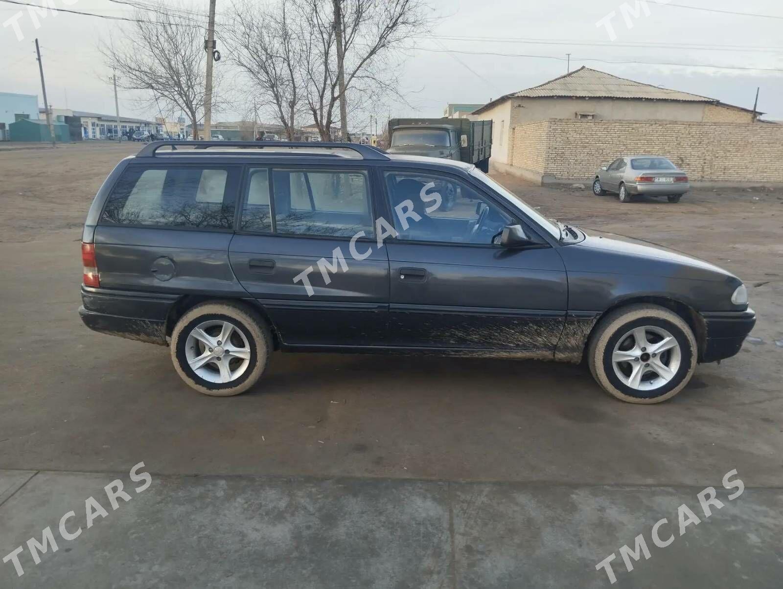 Opel Astra 1993 - 55 000 TMT - Gubadag - img 2