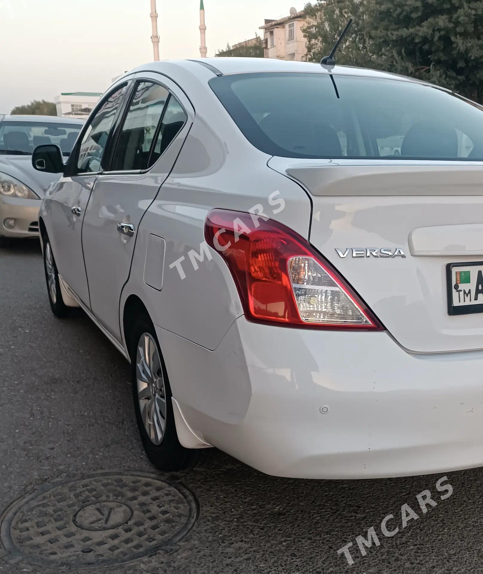 Nissan Versa 2014 - 125 000 TMT - Aşgabat - img 2