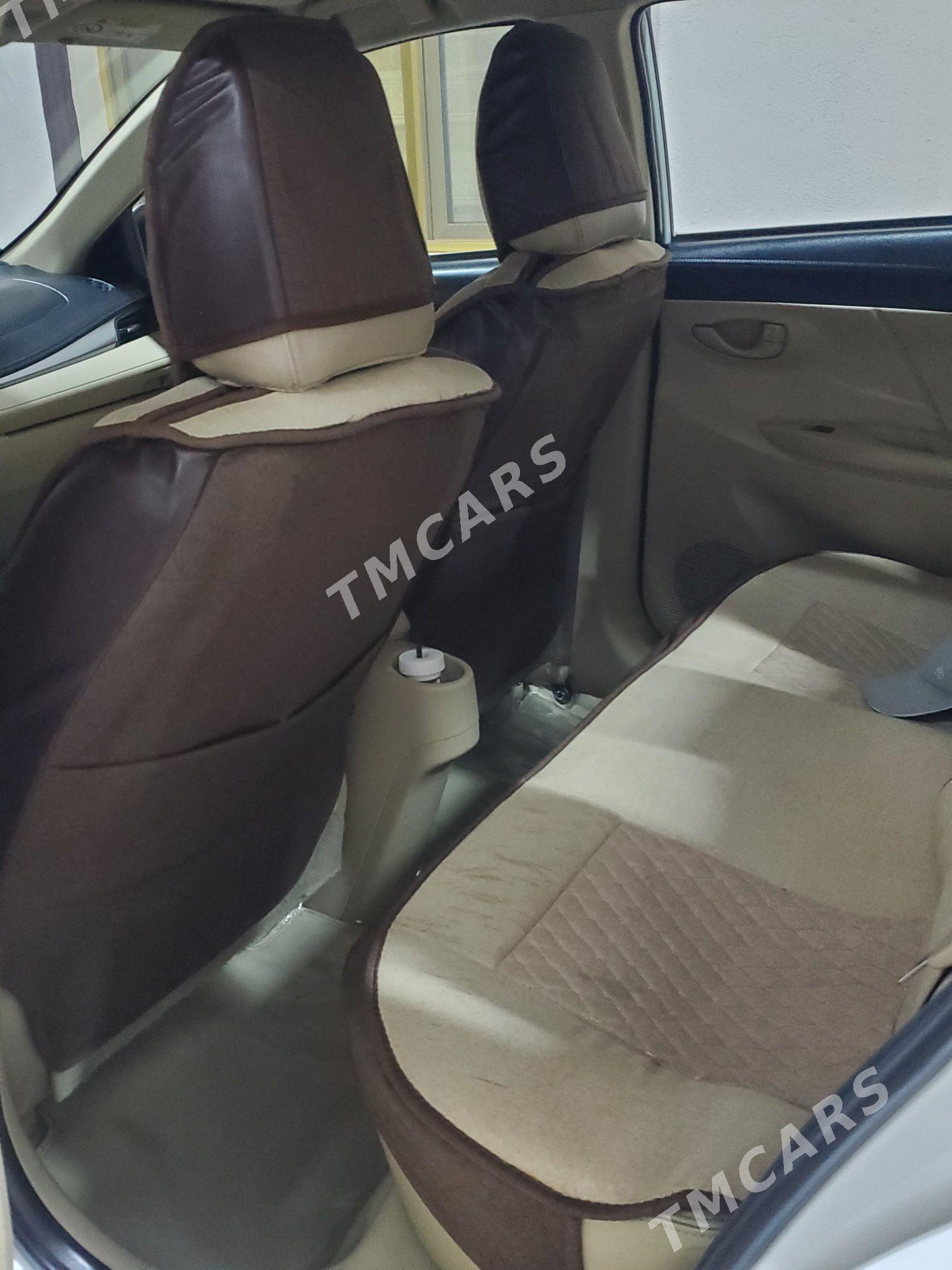 Toyota Yaris 2014 - 167 000 TMT - Ашхабад - img 5