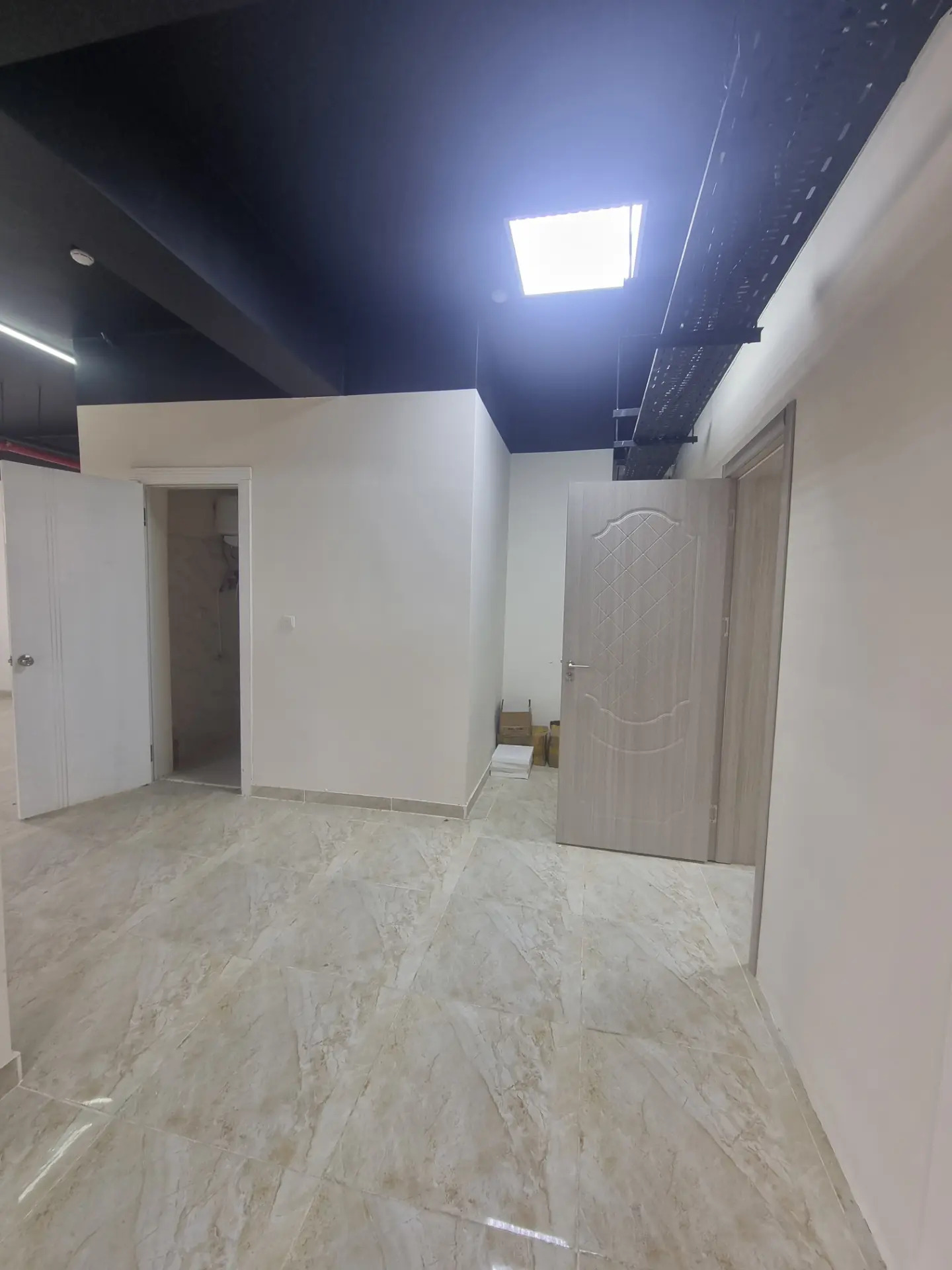 Arende pomişenýe 320m² 1etaž - Sowetskiý köç. (Garaşsyzlyk şaýoly) - img 3