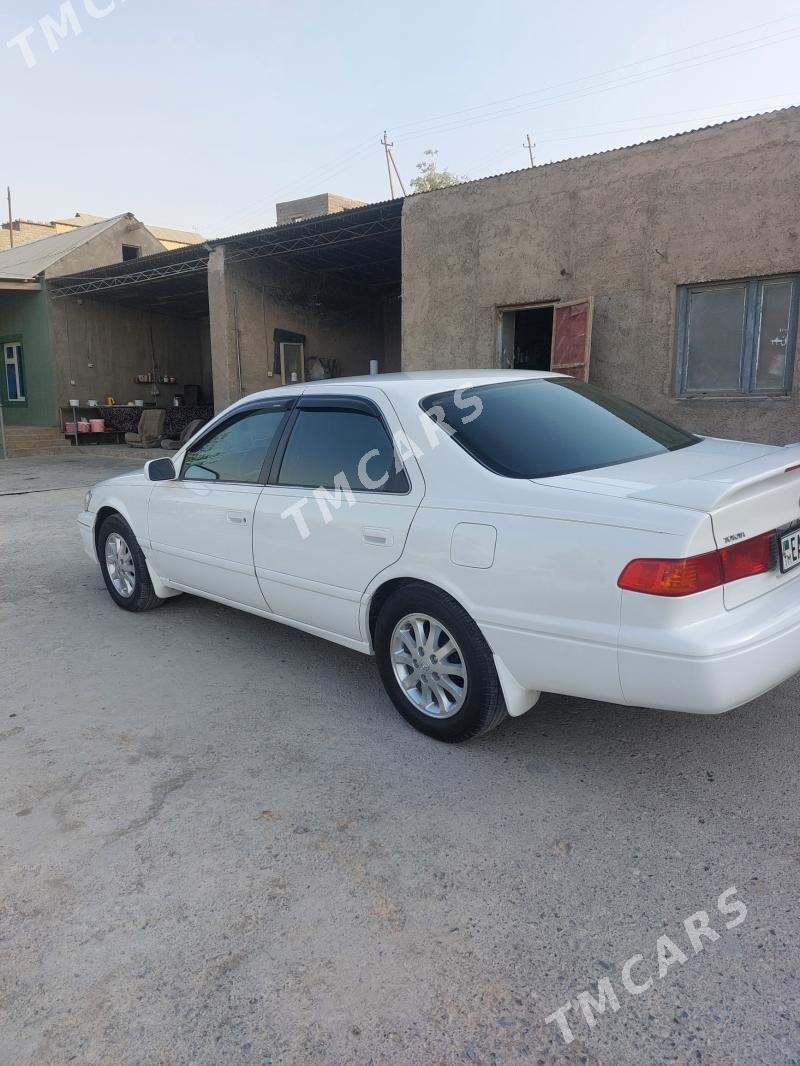 Toyota Camry 2001 - 175 000 TMT - Magdanly - img 5