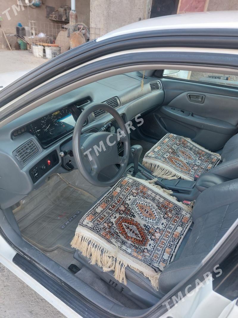 Toyota Camry 2001 - 175 000 TMT - Magdanly - img 8