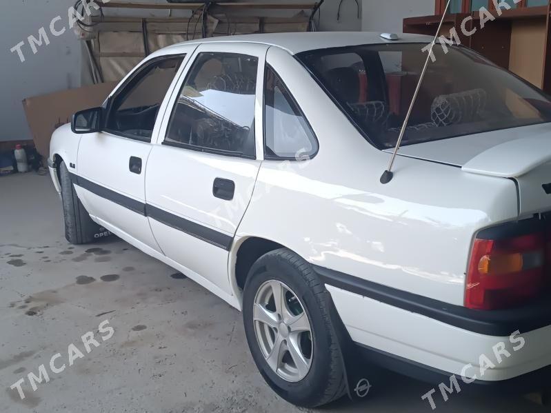 Opel Vectra 1990 - 36 000 TMT - Чарджоу - img 3
