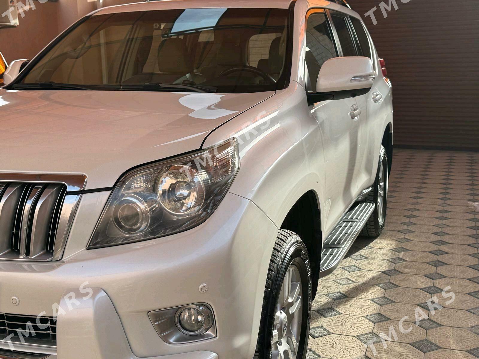 Toyota Land Cruiser Prado 2010 - 750 000 TMT - Ак-Бугдайский этрап - img 5