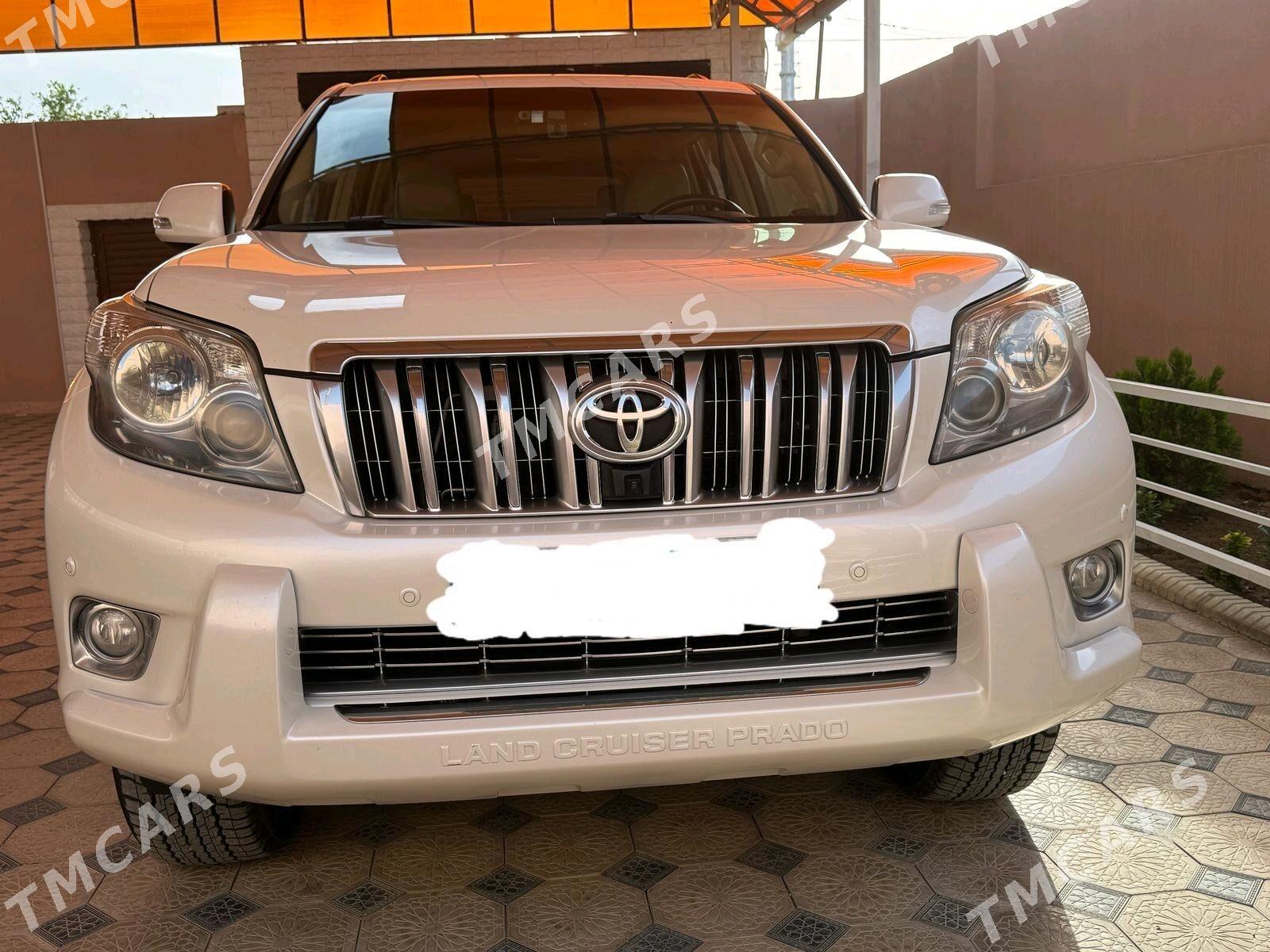 Toyota Land Cruiser Prado 2010 - 750 000 TMT - Ак-Бугдайский этрап - img 3
