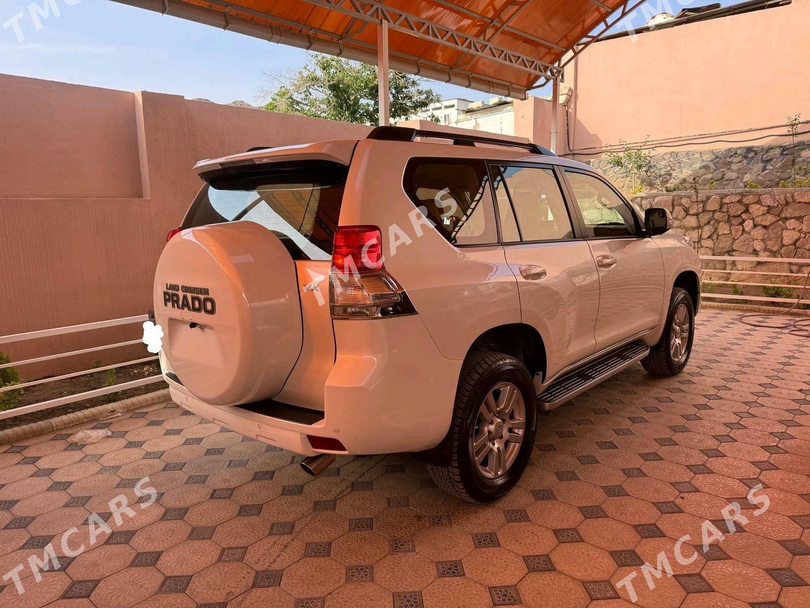 Toyota Land Cruiser Prado 2010 - 750 000 TMT - Ак-Бугдайский этрап - img 4