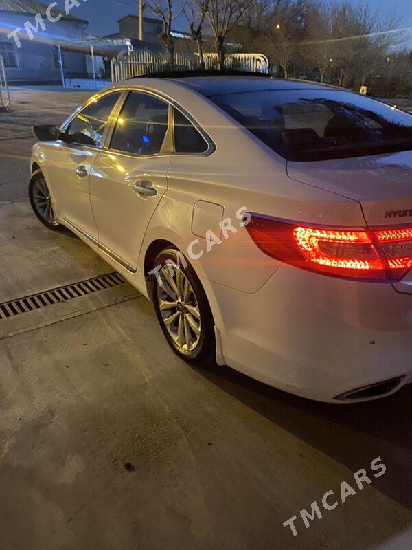 Hyundai Grandeur 2012 - 235 000 TMT - Aşgabat - img 4