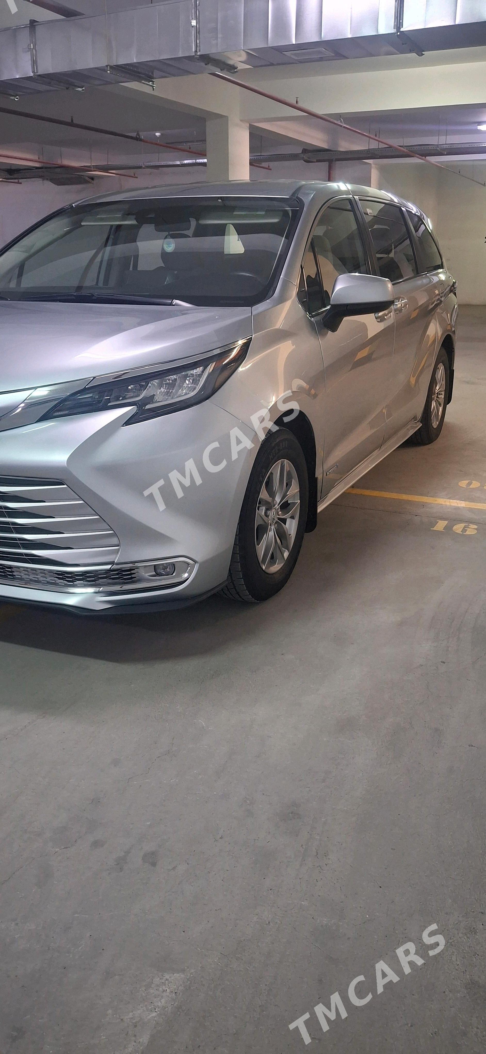 Toyota Sienna 2021 - 450 000 TMT - Ашхабад - img 5