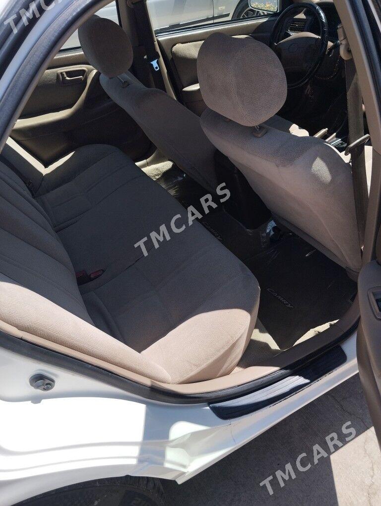 Toyota Camry 1999 - 135 000 TMT - Гурбансолтан Едже - img 5