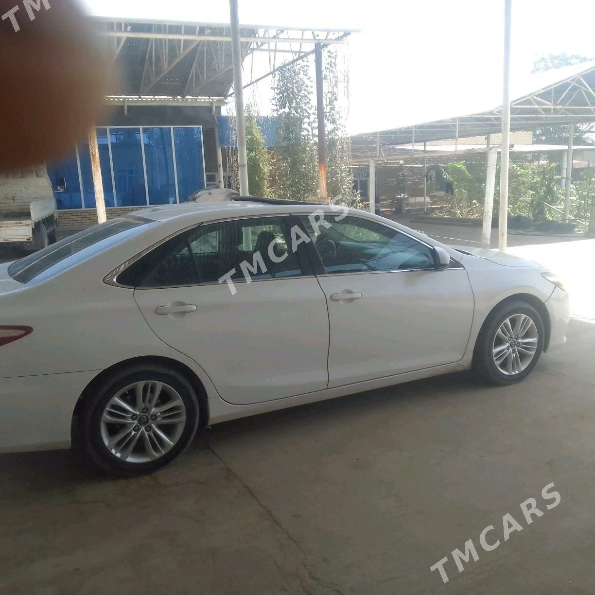 Toyota Camry 2017 - 235 000 TMT - Байрамали - img 2