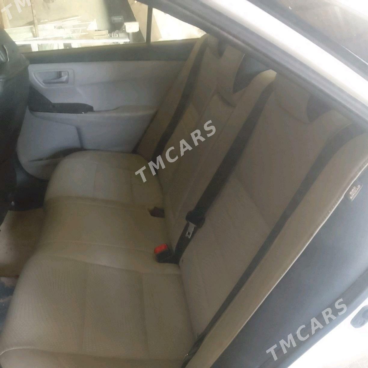 Toyota Camry 2017 - 235 000 TMT - Байрамали - img 4