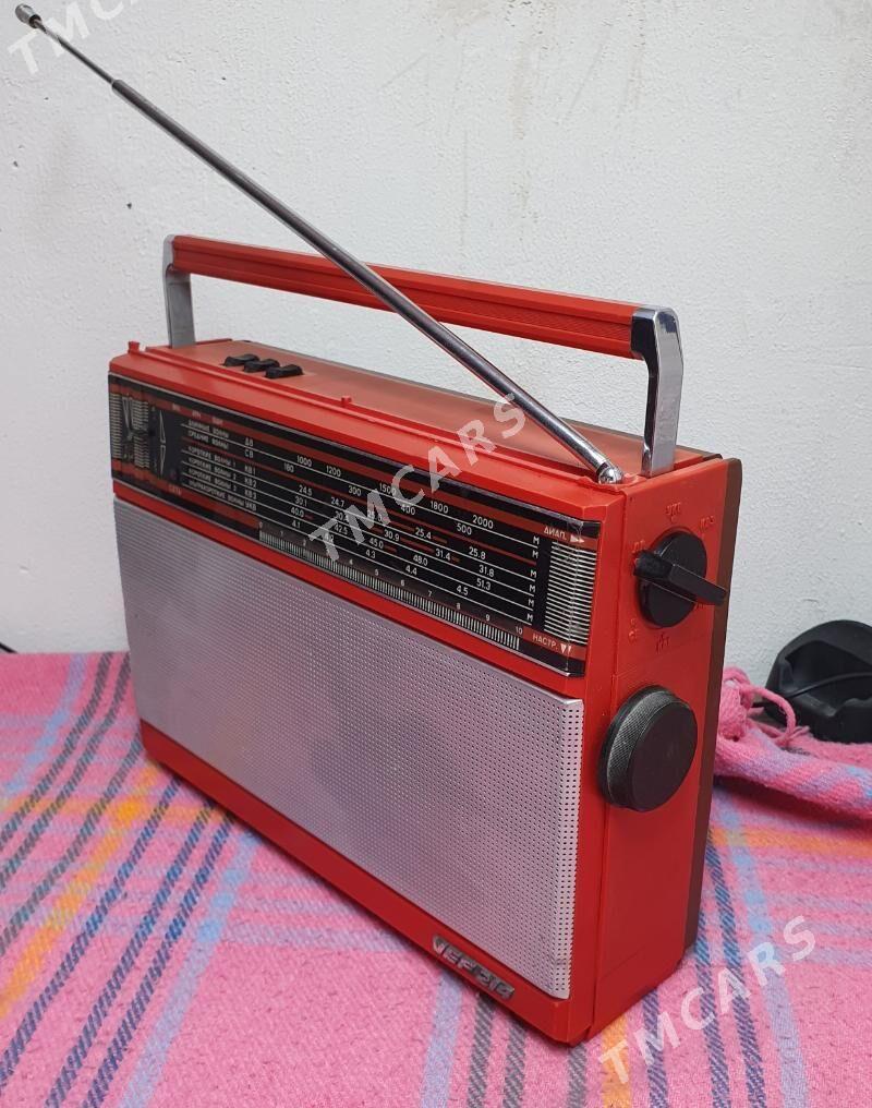 radio VEF-214 - Gagarin köç, köne Howa menzili - img 3