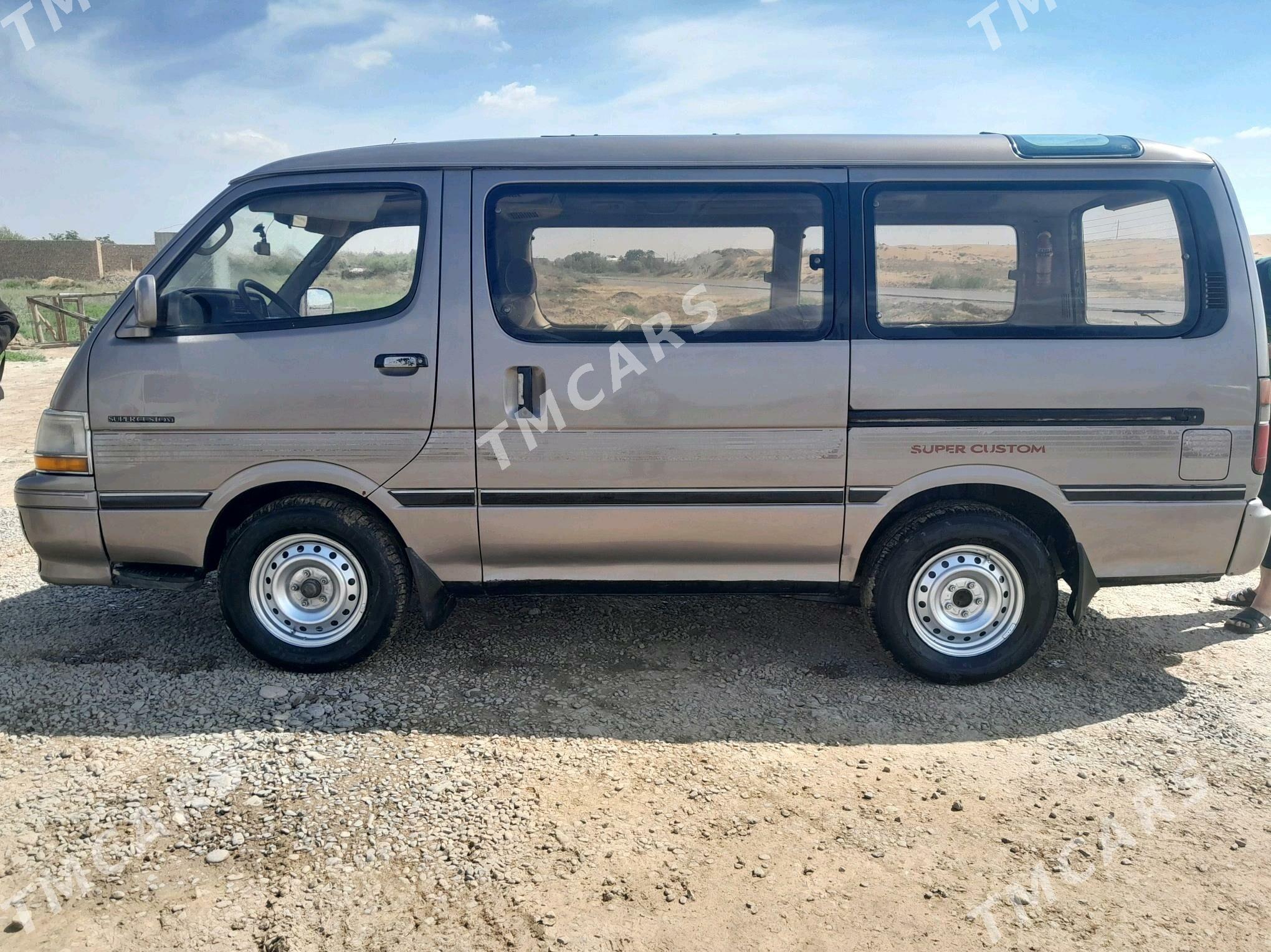 Toyota Hiace 1990 - 75 000 TMT - Mary - img 3