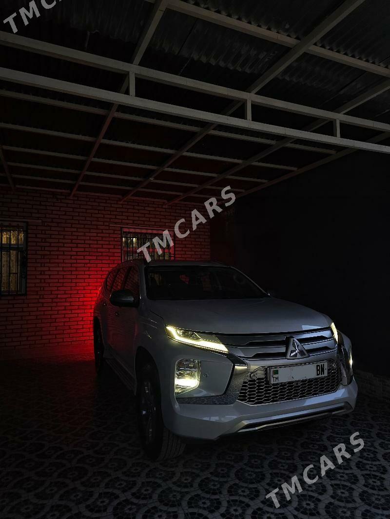 Mitsubishi Pajero 2020 - 448 500 TMT - Türkmenbaşy - img 4