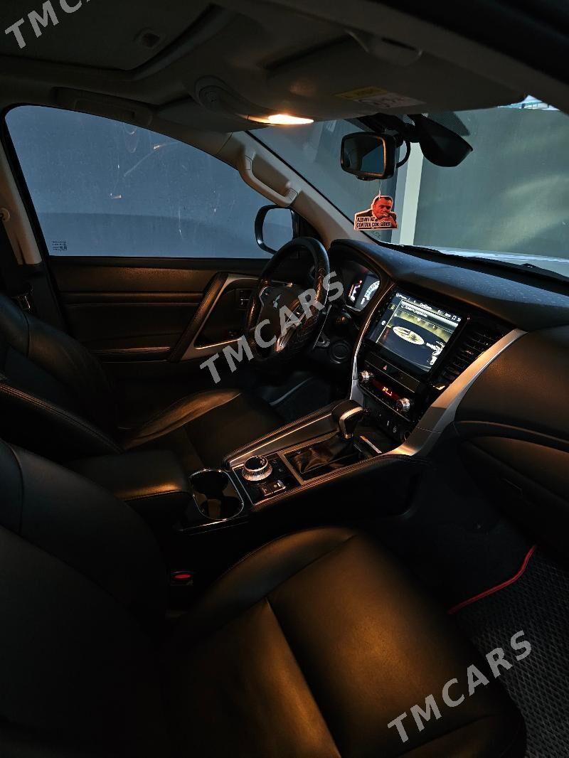 Mitsubishi Pajero 2020 - 448 500 TMT - Türkmenbaşy - img 6