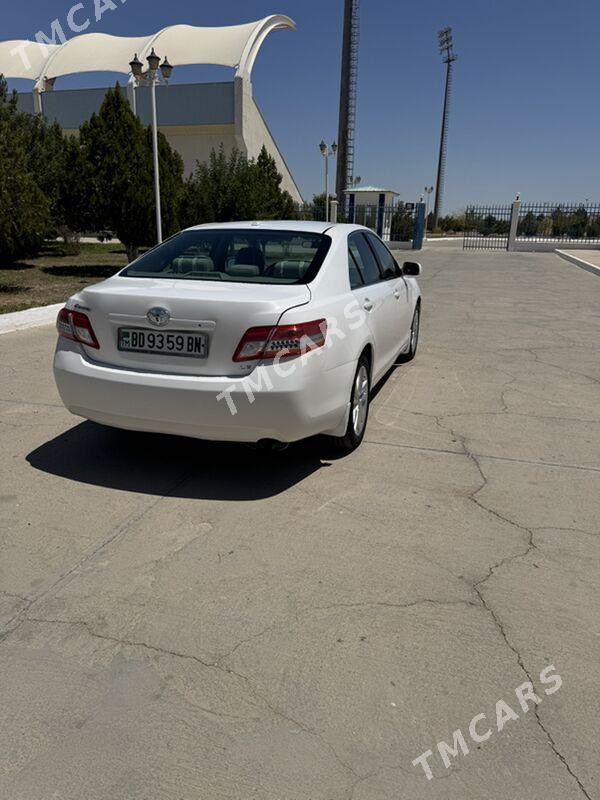 Toyota Camry 2011 - 192 000 TMT - Гызыларбат - img 5