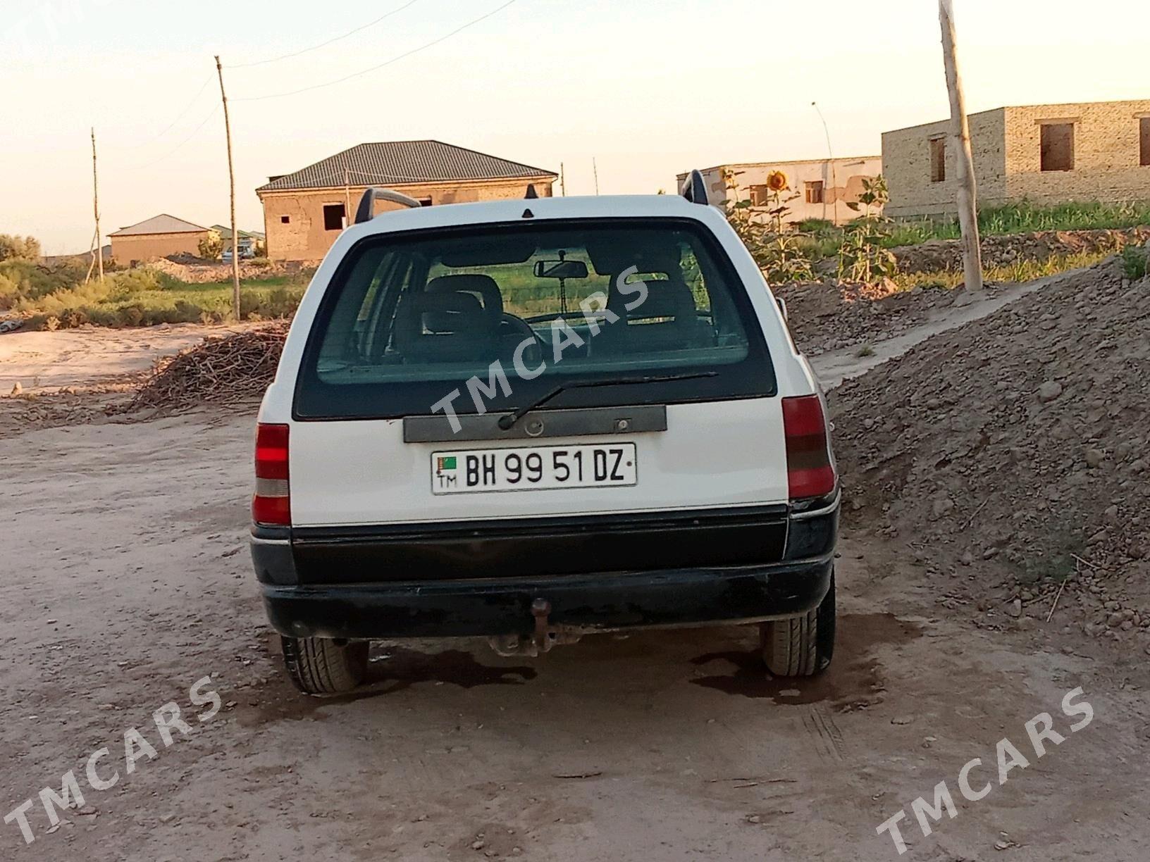 Opel Astra 1992 - 40 000 TMT - Daşoguz - img 4