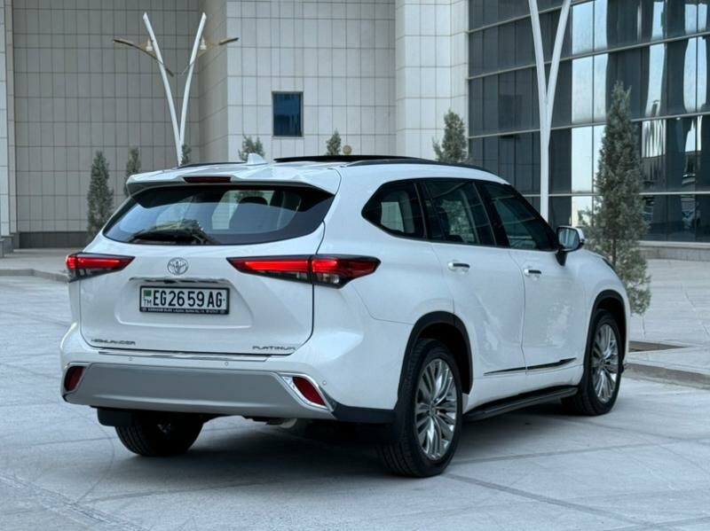 Toyota Highlander 2020 - 561 000 TMT - Ашхабад - img 6