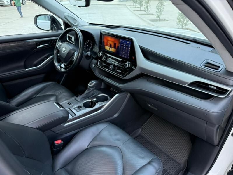 Toyota Highlander 2020 - 561 000 TMT - Ашхабад - img 10