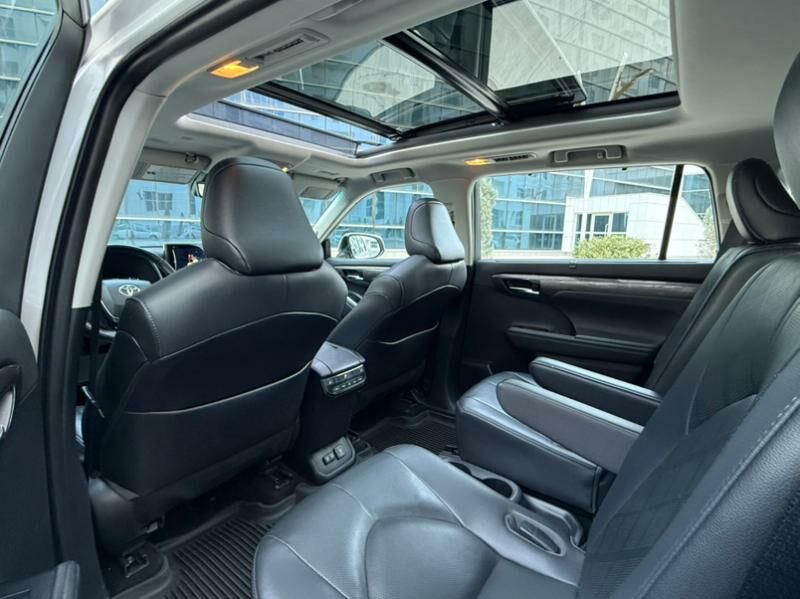 Toyota Highlander 2020 - 561 000 TMT - Ашхабад - img 9
