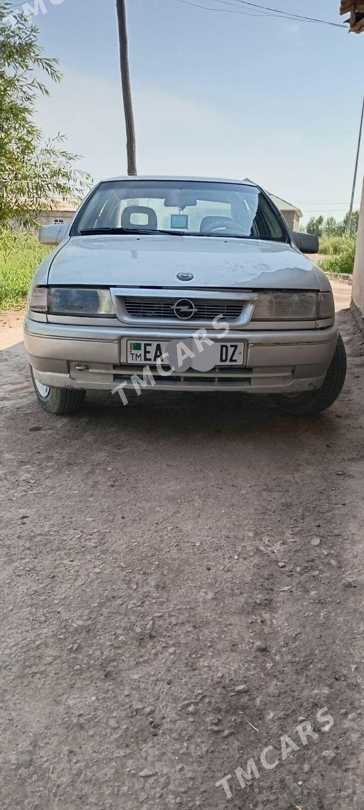 Opel Vectra 1989 - 20 000 TMT - Кёнеургенч - img 3