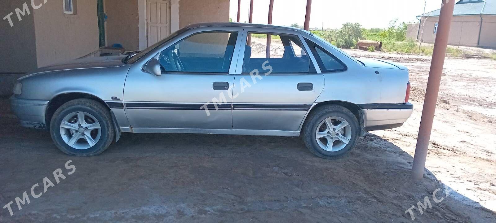 Opel Vectra 1989 - 20 000 TMT - Кёнеургенч - img 4