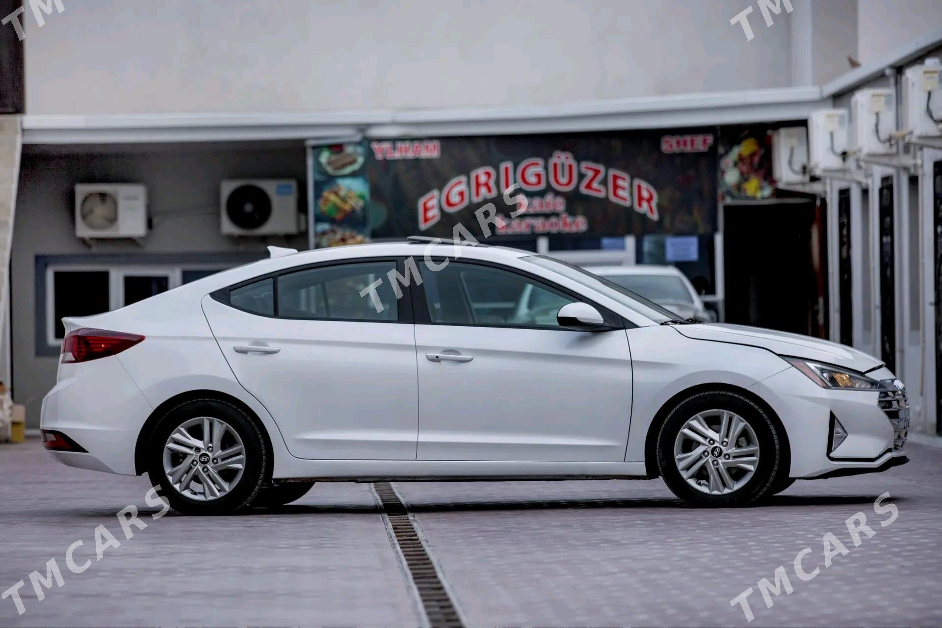 Hyundai Elantra 2020 - 235 000 TMT - Aşgabat - img 9