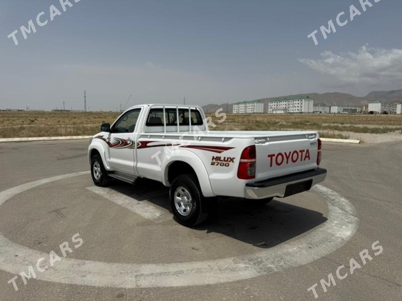 Toyota Hilux 2014 - 294 000 TMT - Balkanabat - img 4