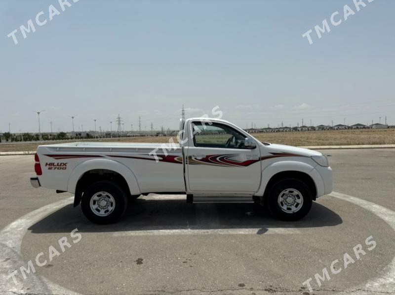 Toyota Hilux 2014 - 294 000 TMT - Balkanabat - img 6